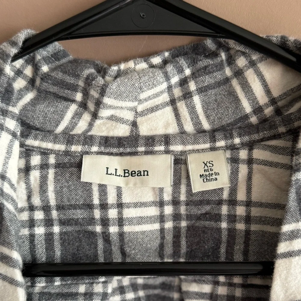 L.L. Bean Regular Flannel Open Front Cardigan - Picture 3 of 10